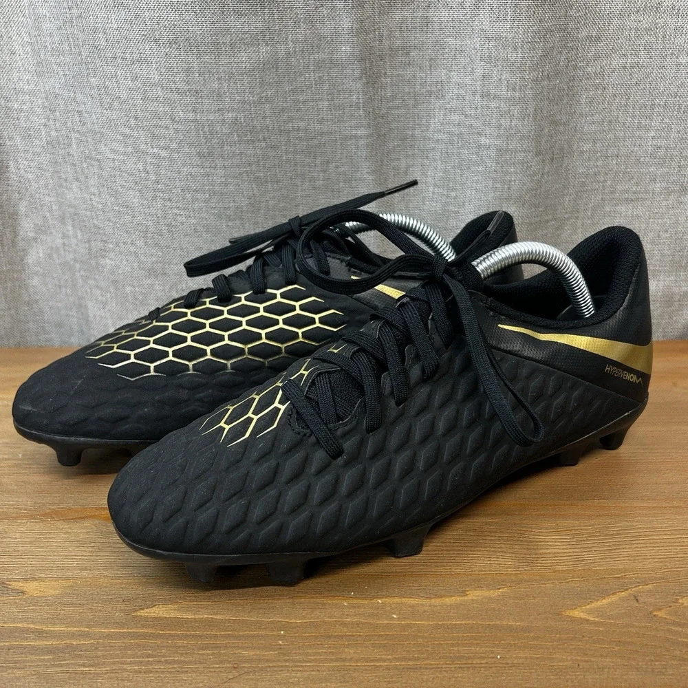 Nike Hypervenom Phantom 3 AJ4145-Size 7 Black Gold Good Condition